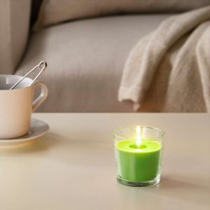 СИНЛИГ Ароматическая свеча в стакане Яблоко и груша/зеленый 7.5 см - Артикул: 503.500.72
