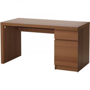 МАЛЬМ Письменный стол коричневая морилка ясеневый шпон 140x65 см - Артикул: 703.848.58
