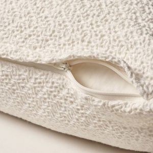 ХЕДСЭВ Чехол на подушку, белый с оттенком 50x50 см - 704.855.79